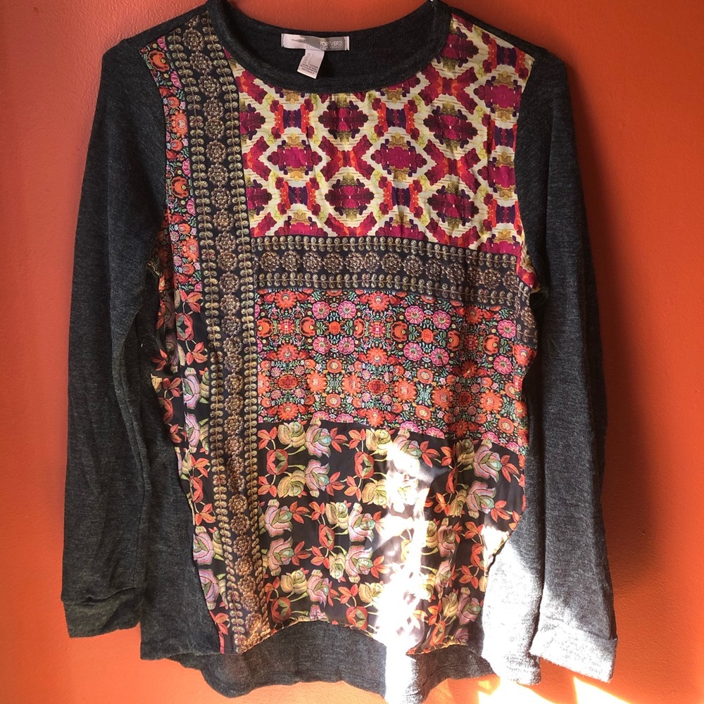 3for$20 Forever 21 Floral Geometric LongSleeve Top